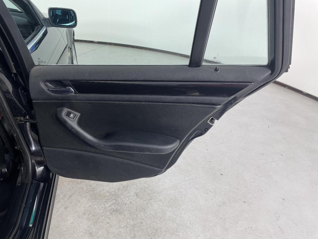 Photo '19' of BMW 325I