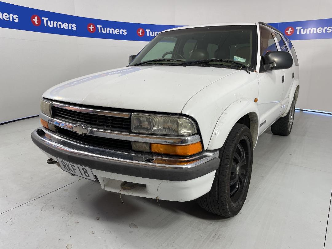 Photo '3' of Chevrolet Blazer Photo '3' of Chevrolet Blazer