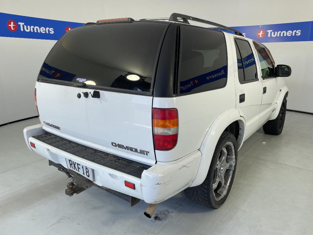 Photo '6' of Chevrolet Blazer Photo '6' of Chevrolet Blazer