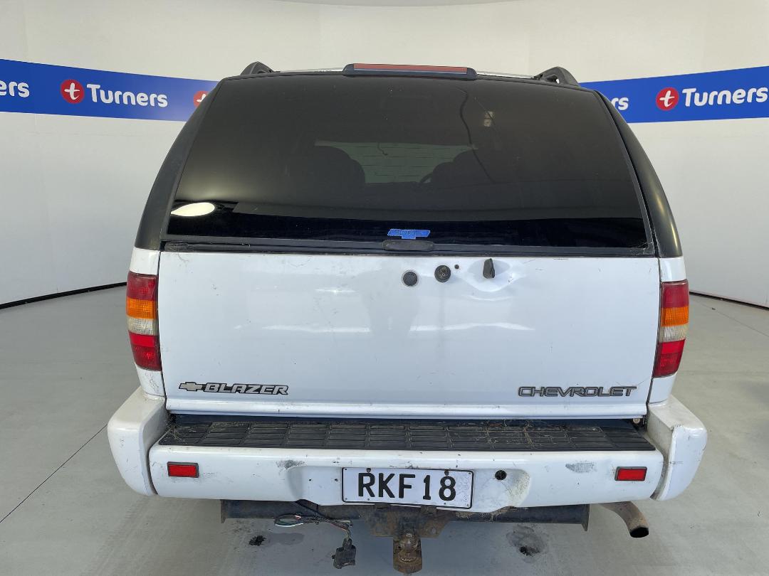 Photo '5' of Chevrolet Blazer Photo '5' of Chevrolet Blazer