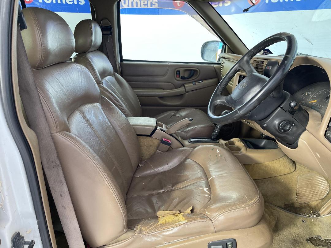 Photo '13' of Chevrolet Blazer Photo '13' of Chevrolet Blazer