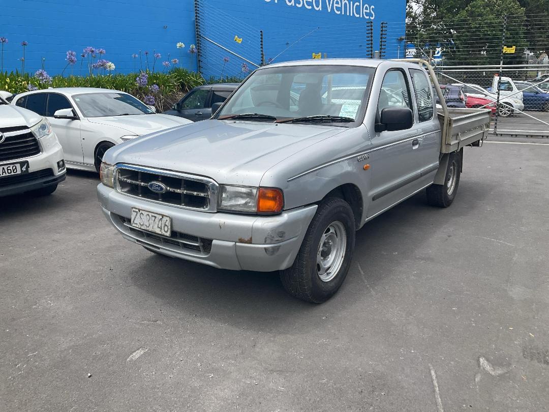 Photo '5' of Ford Courier XLT Chassis CAB