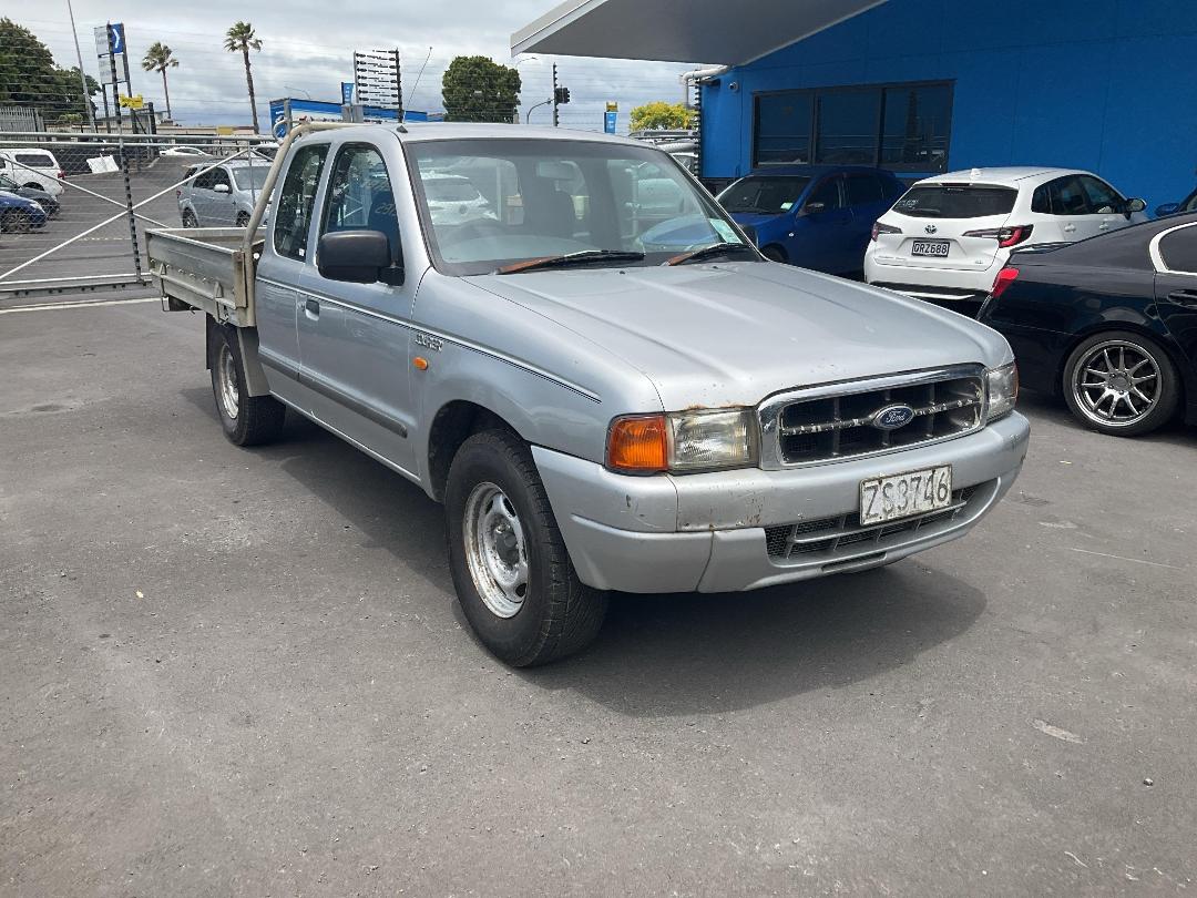 Photo '6' of Ford Courier XLT Chassis CAB