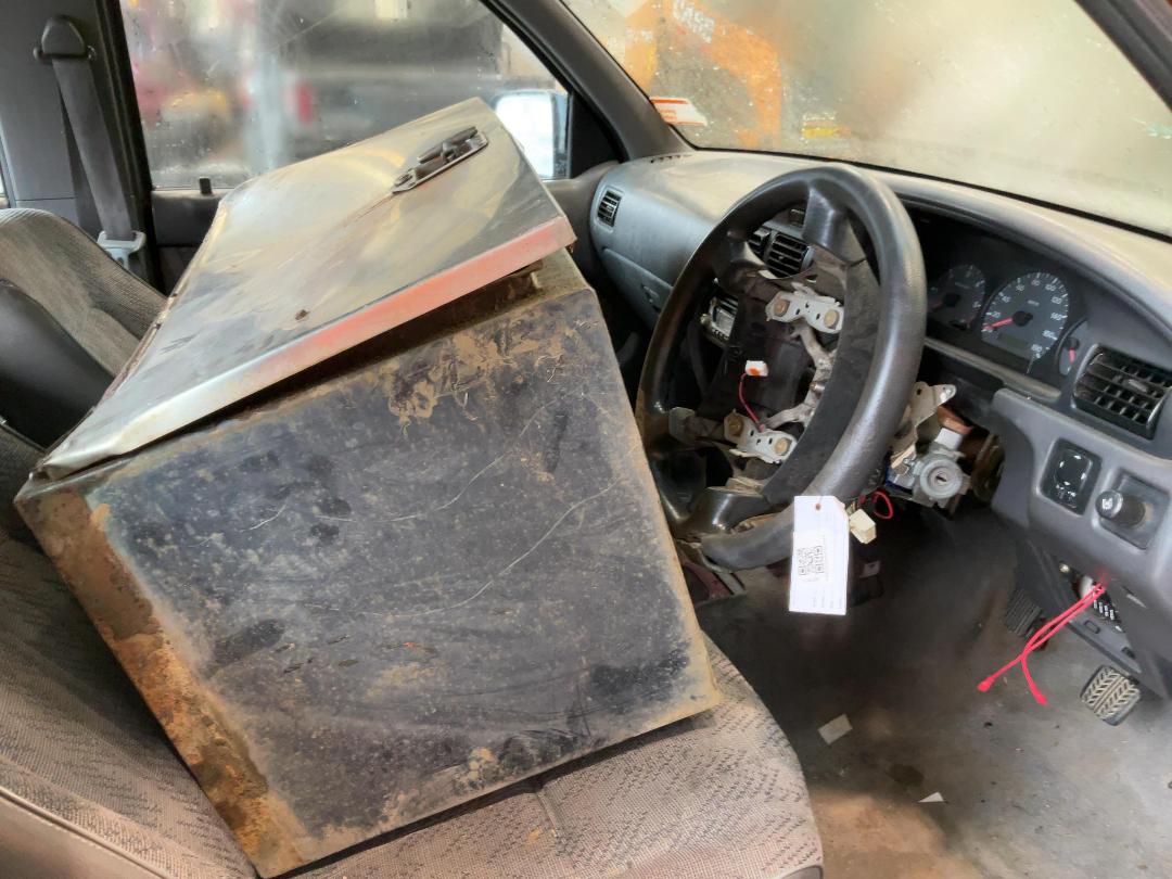 Photo '13' of Ford Courier XLX Crew CAB TD