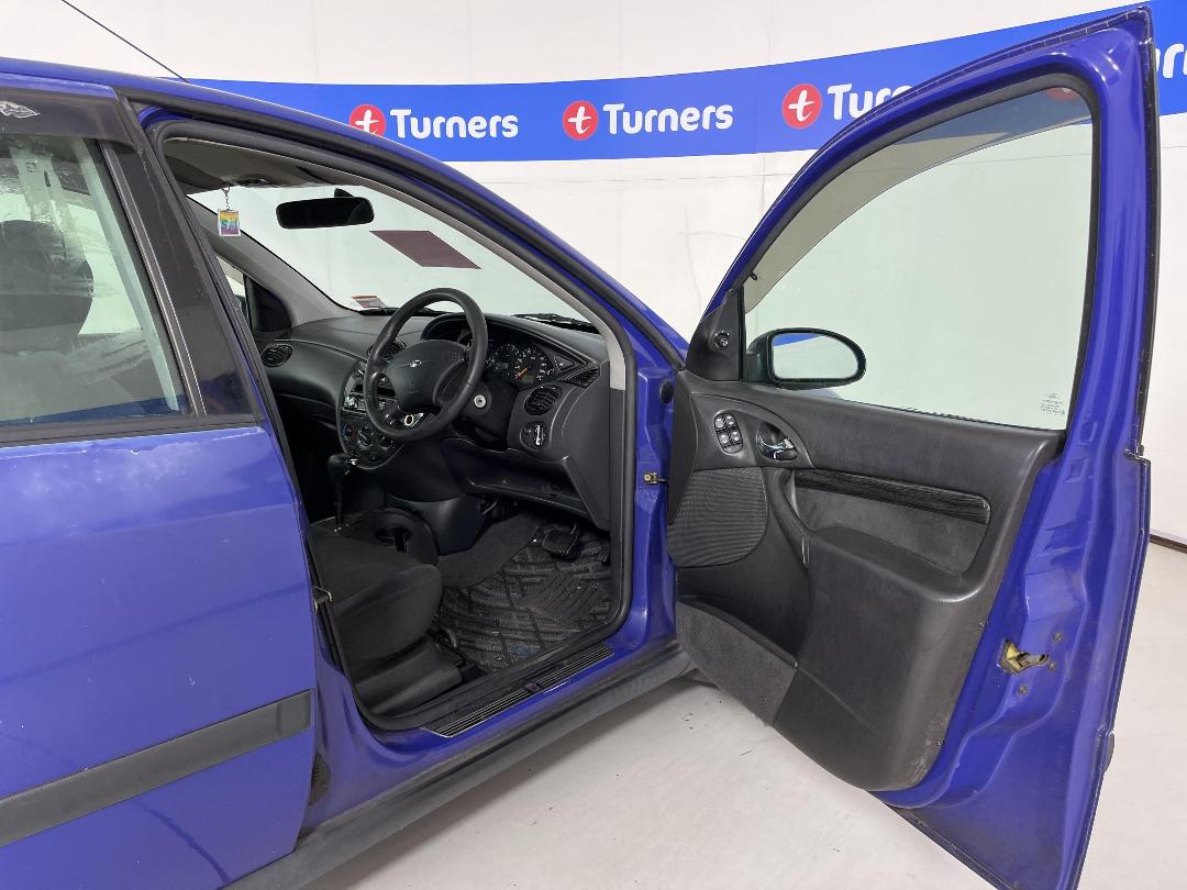 Photo '13' of Ford Focus