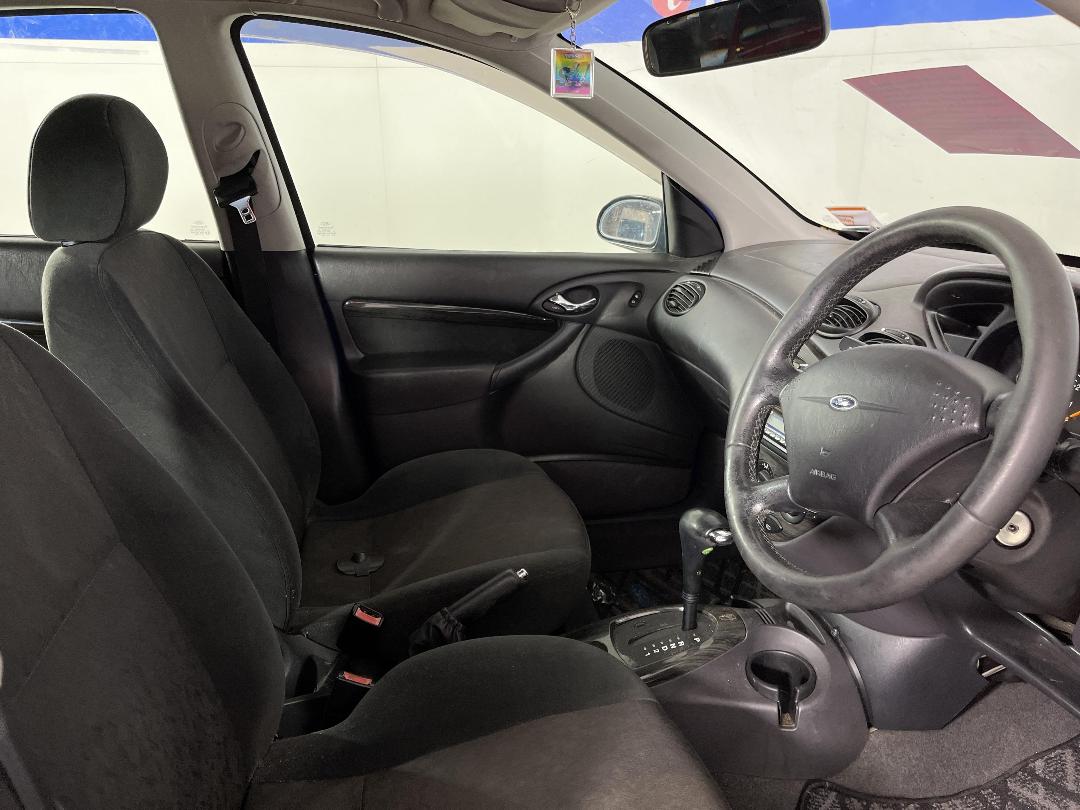 Photo '14' of Ford Focus