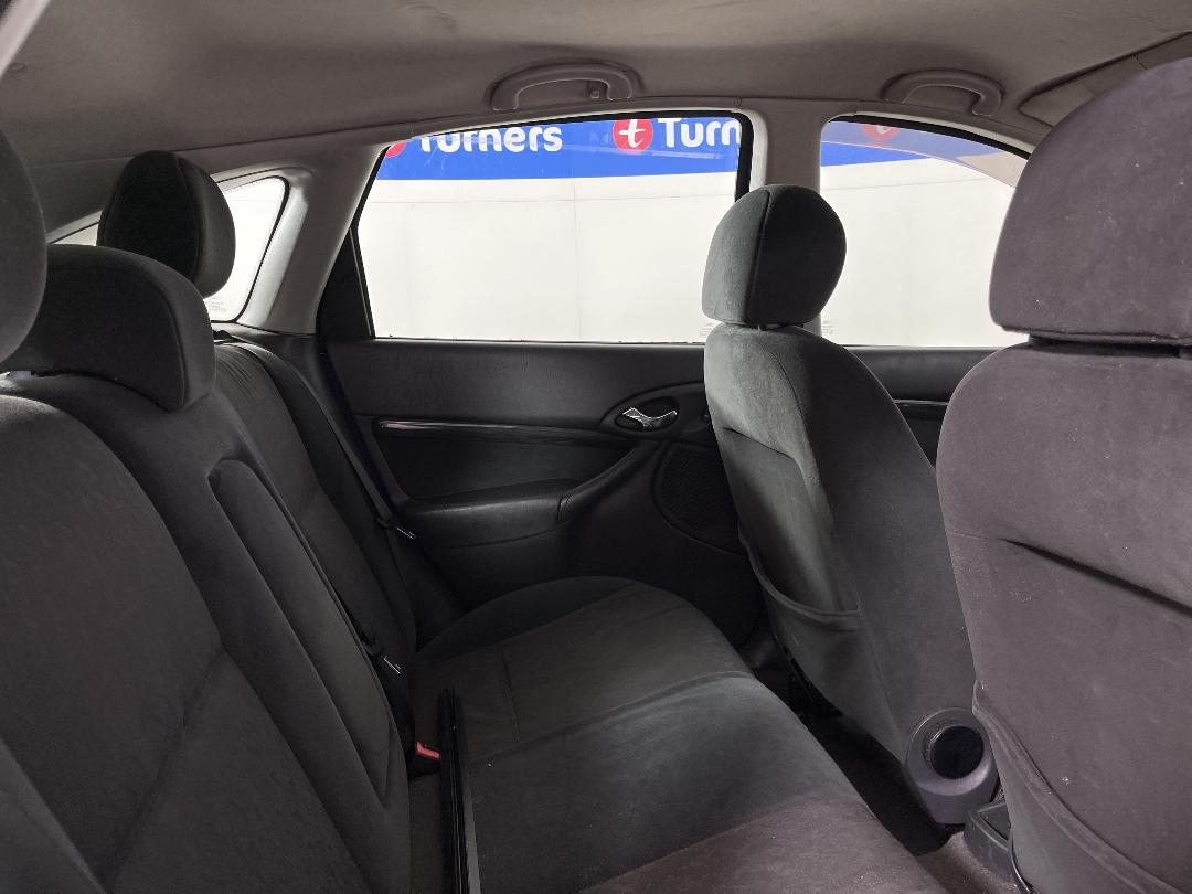 Photo '18' of Ford Focus