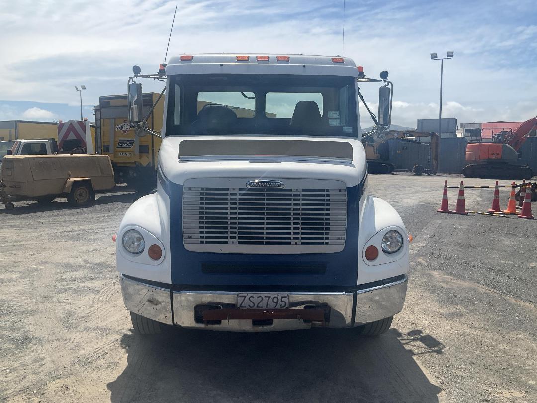 Photo '11' of Freightliner FL112 Tractor Unit