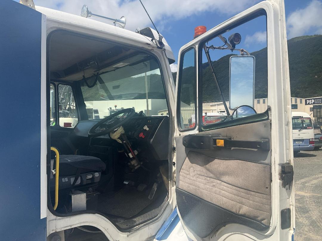 Photo '22' of Freightliner FL112 Tractor Unit