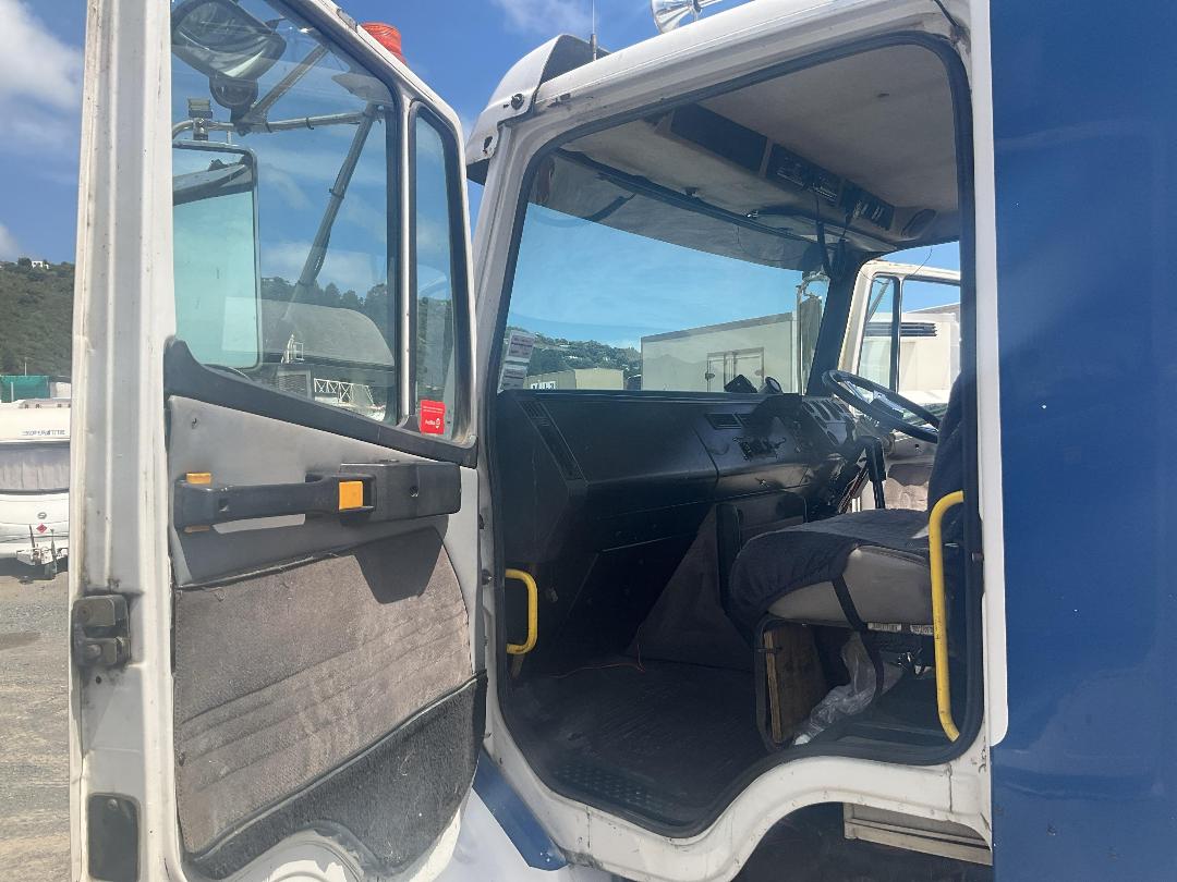 Photo '23' of Freightliner FL112 Tractor Unit