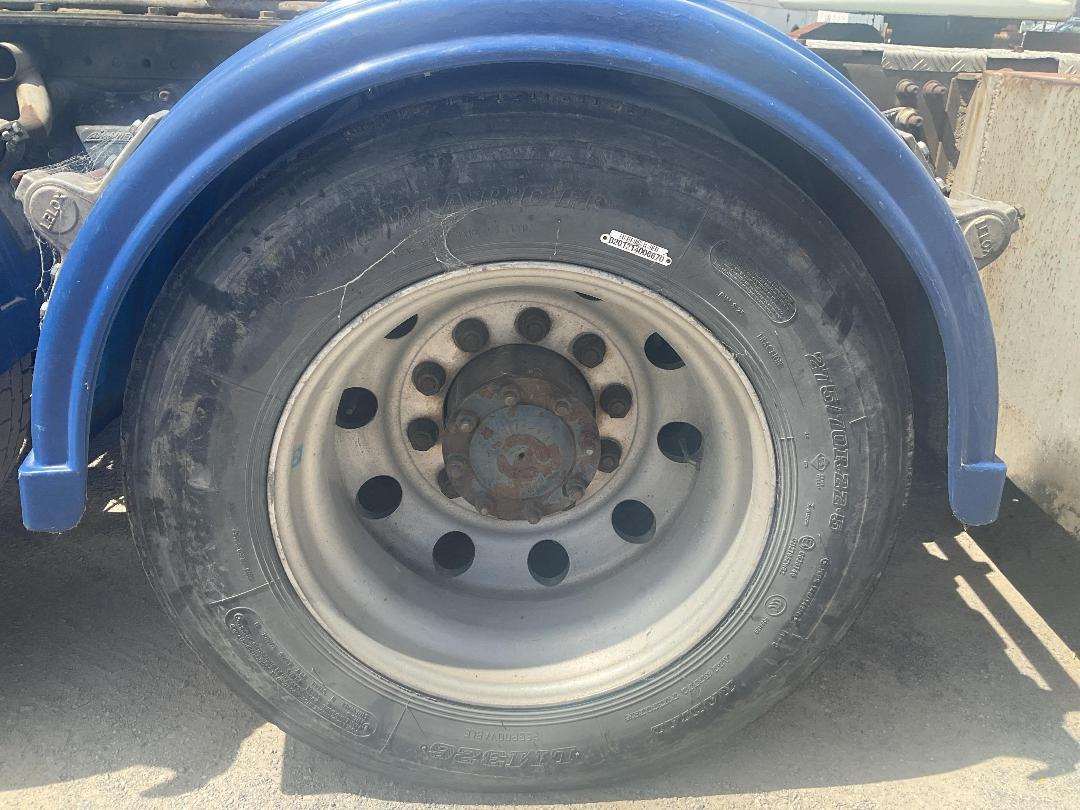 Photo '33' of Freightliner FL112 Tractor Unit