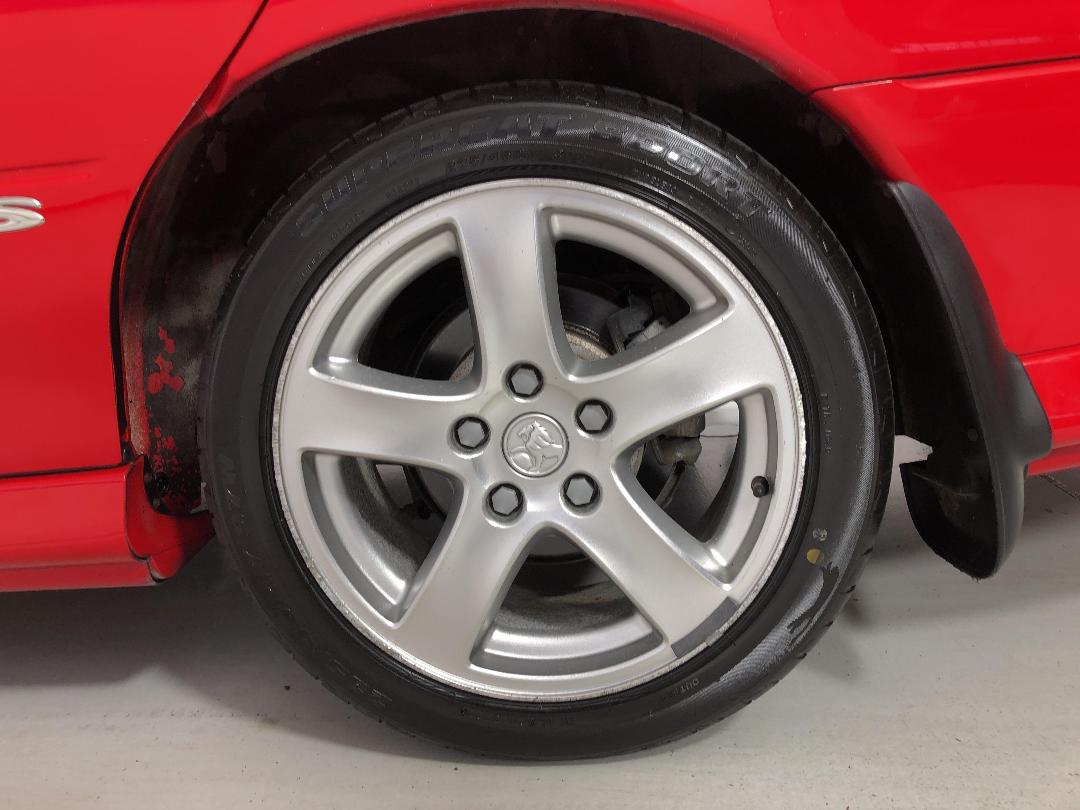 Photo '11' of Holden Commodore Photo '11' of Holden Commodore