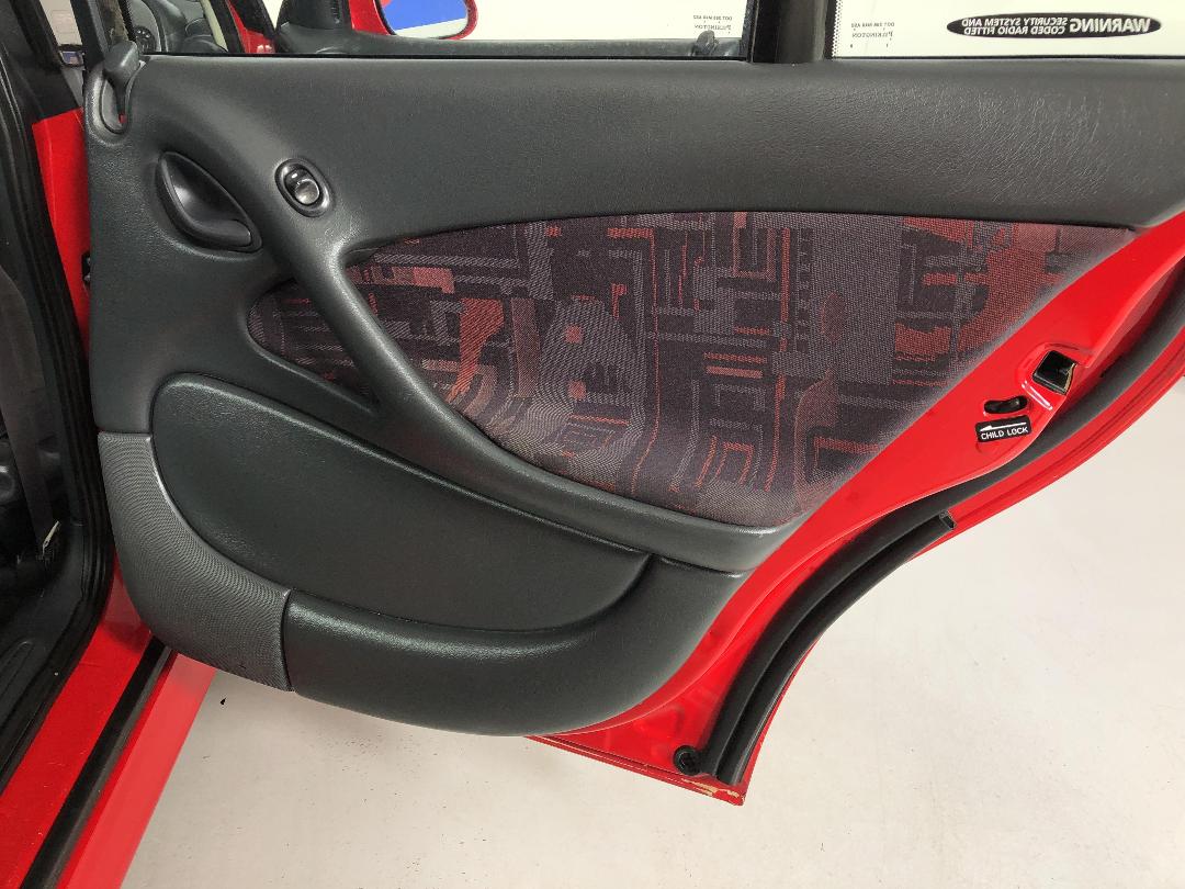 Photo '19' of Holden Commodore Photo '19' of Holden Commodore