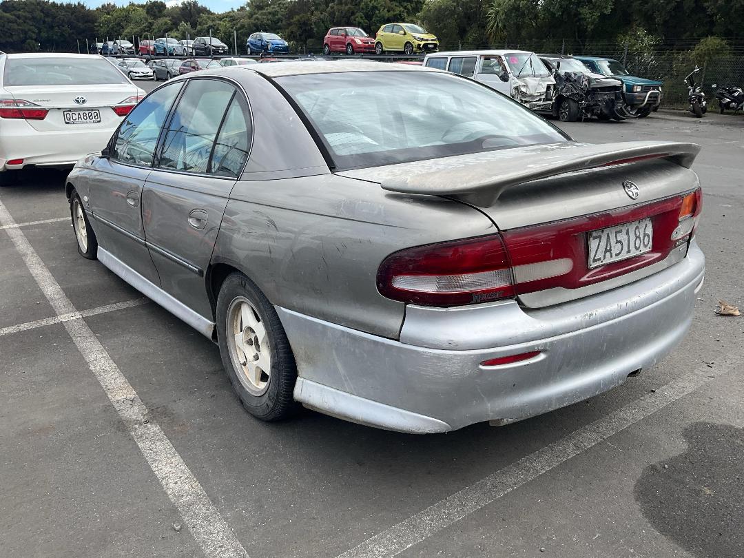 Photo '3' of Holden Commodore VT Berl