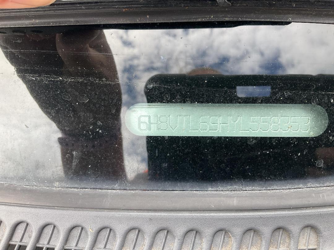 Photo '10' of Holden Commodore VT Berl