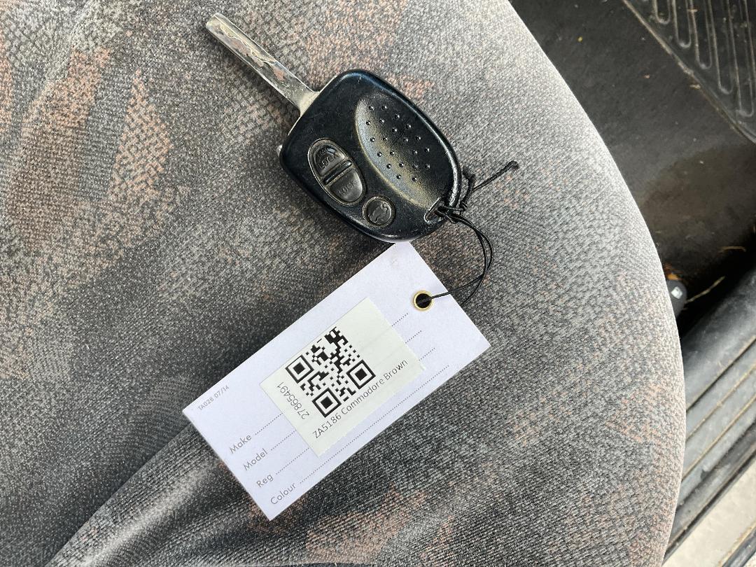 Photo '14' of Holden Commodore VT Berl