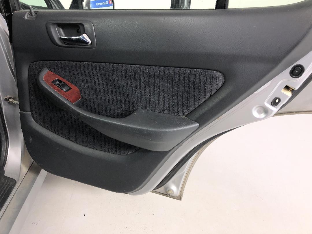 Photo '19' of Honda Accord Photo '19' of Honda Accord