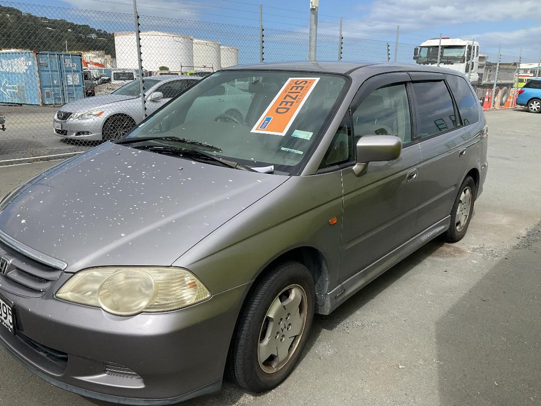 Photo '2' of Honda Odyssey