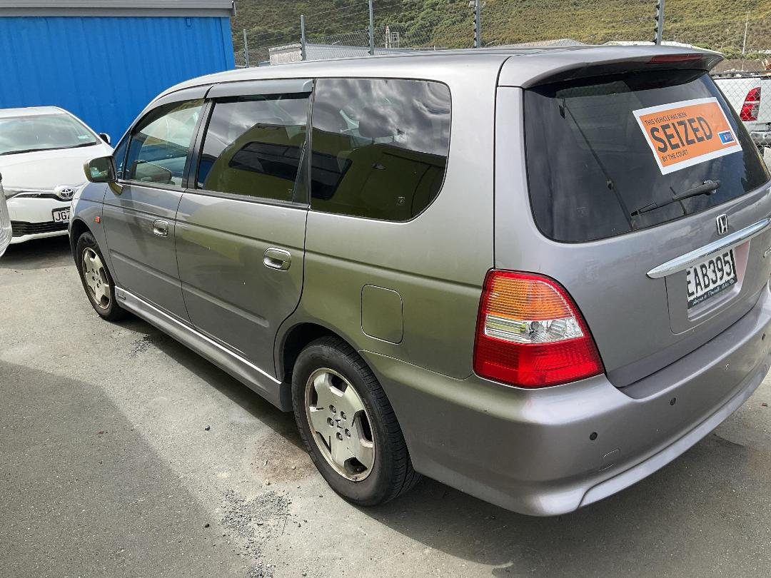 Photo '3' of Honda Odyssey