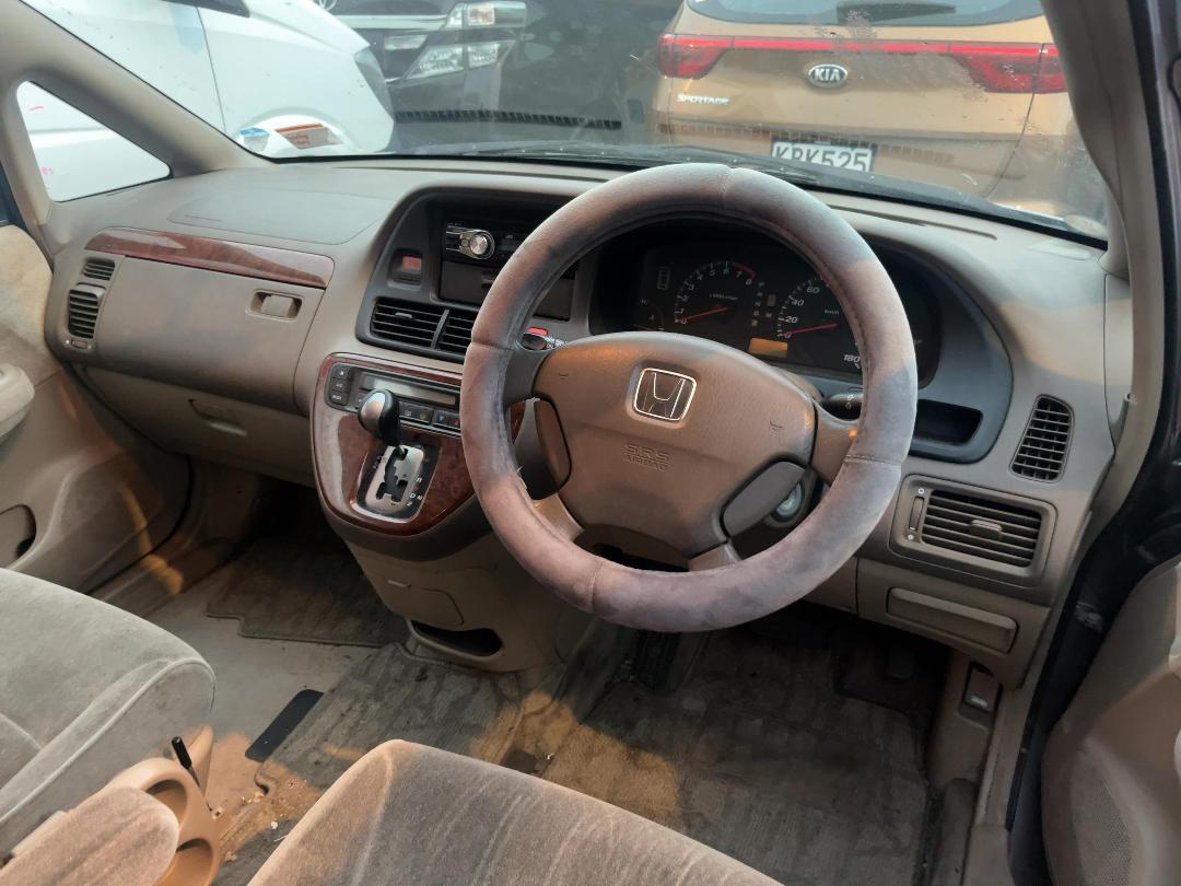 Photo '6' of Honda Odyssey