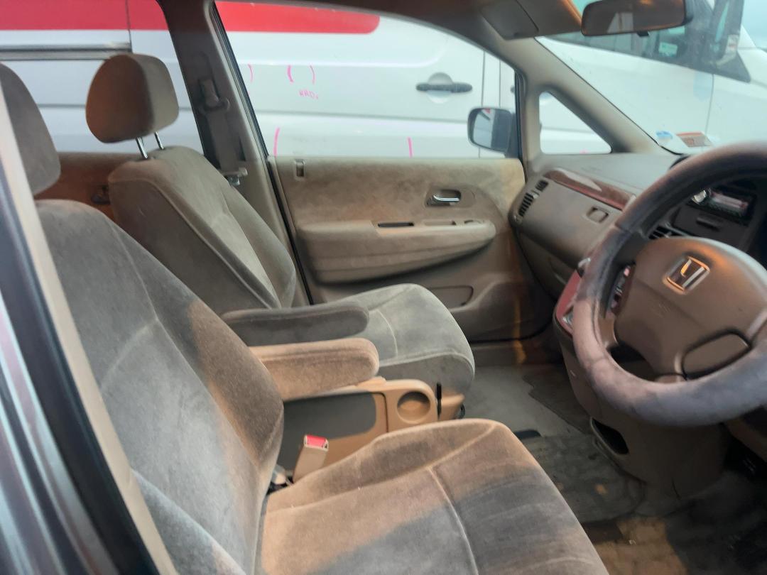 Photo '8' of Honda Odyssey