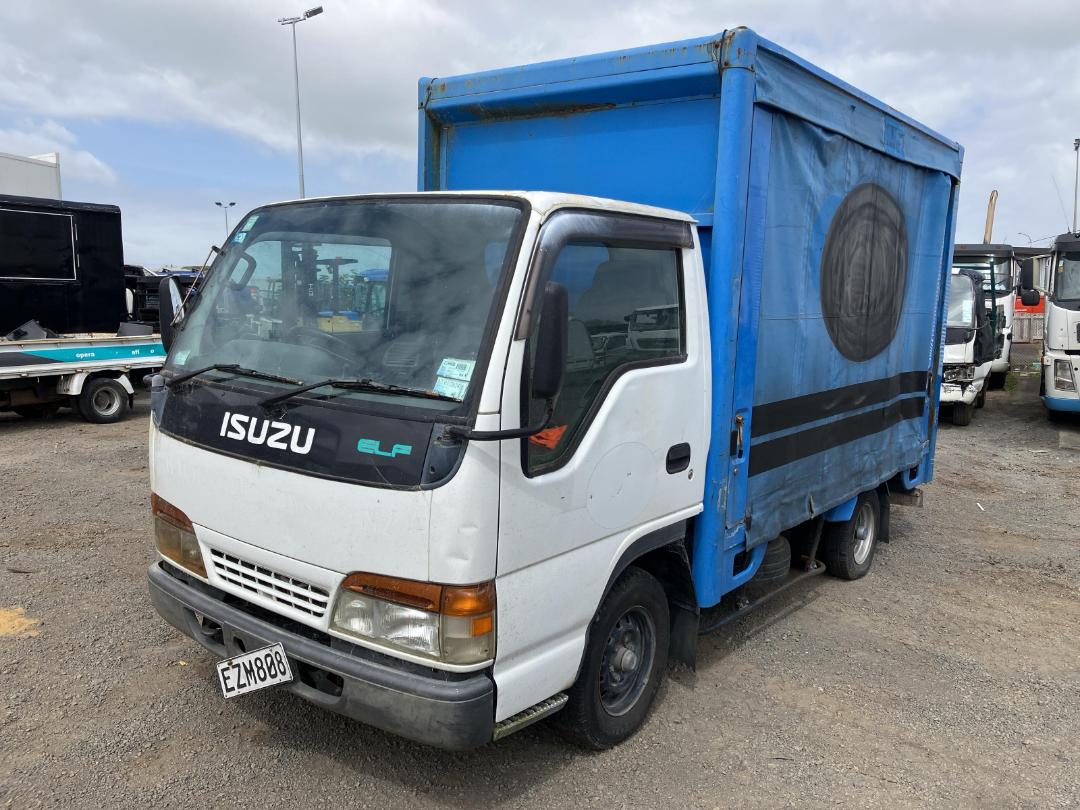 Photo '8' of Isuzu ELF Curtainsider Photo '8' of Isuzu ELF Curtainsider