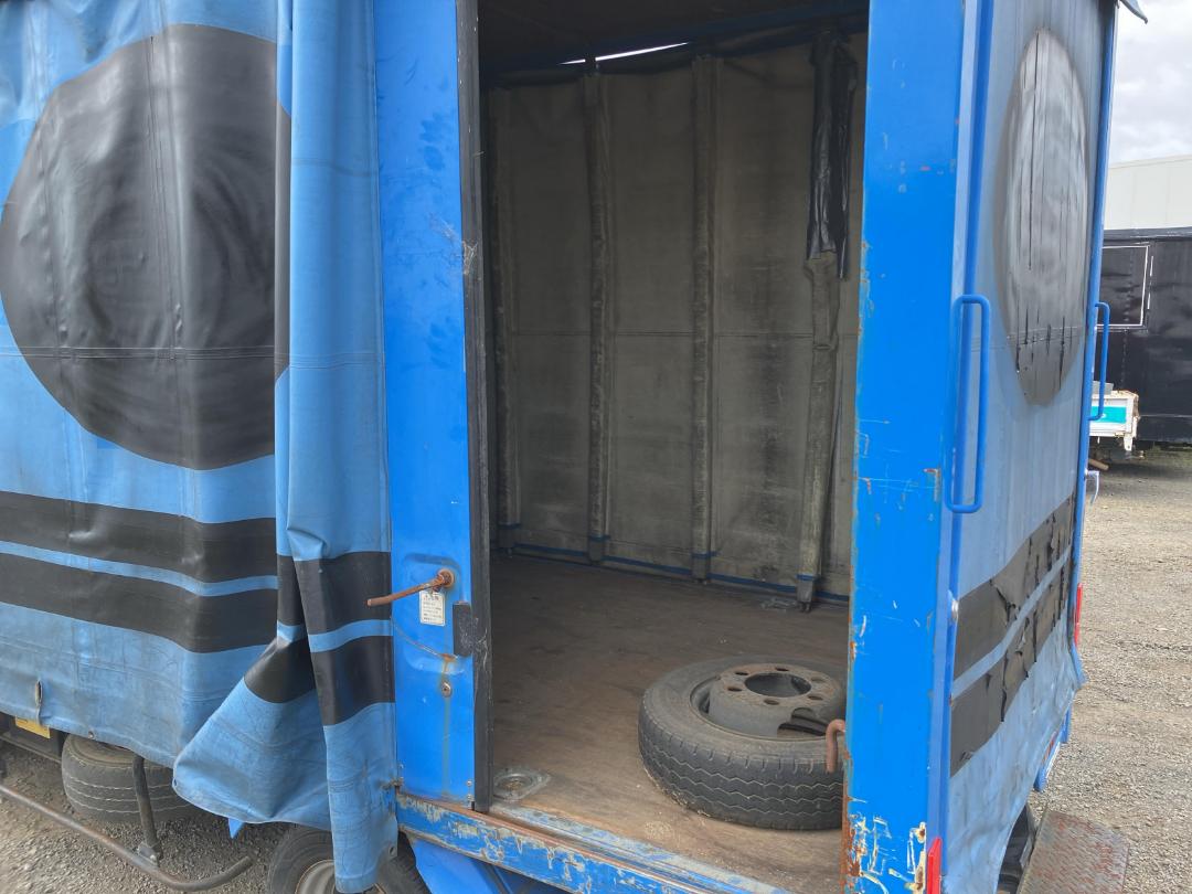 Photo '20' of Isuzu ELF Curtainsider Photo '20' of Isuzu ELF Curtainsider