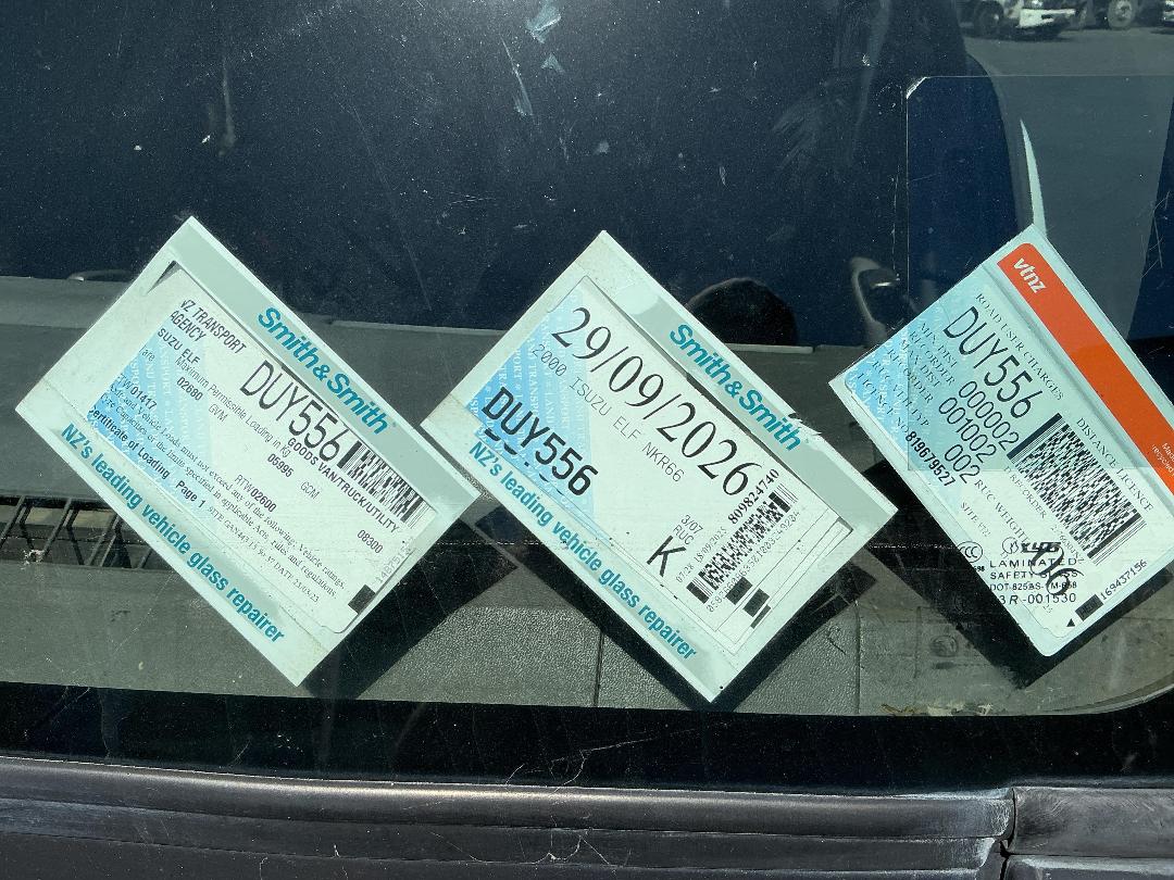 Photo '16' of Isuzu ELF NKR66 Double Cab - Flat Deck Photo '16' of Isuzu ELF NKR66 Double Cab - Flat Deck