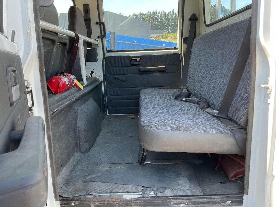 Photo '14' of Isuzu ELF NKR66 Double Cab - Flat Deck Photo '14' of Isuzu ELF NKR66 Double Cab - Flat Deck