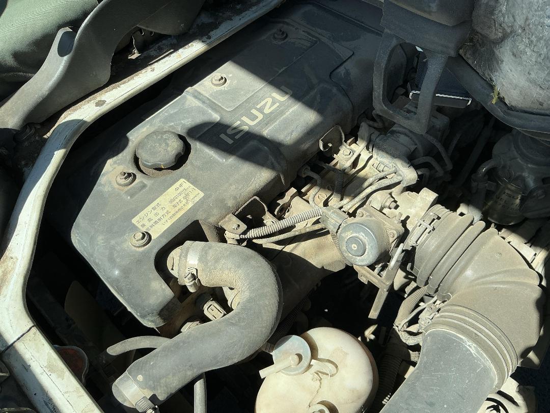 Photo '19' of Isuzu ELF NKR66 Double Cab - Flat Deck Photo '19' of Isuzu ELF NKR66 Double Cab - Flat Deck