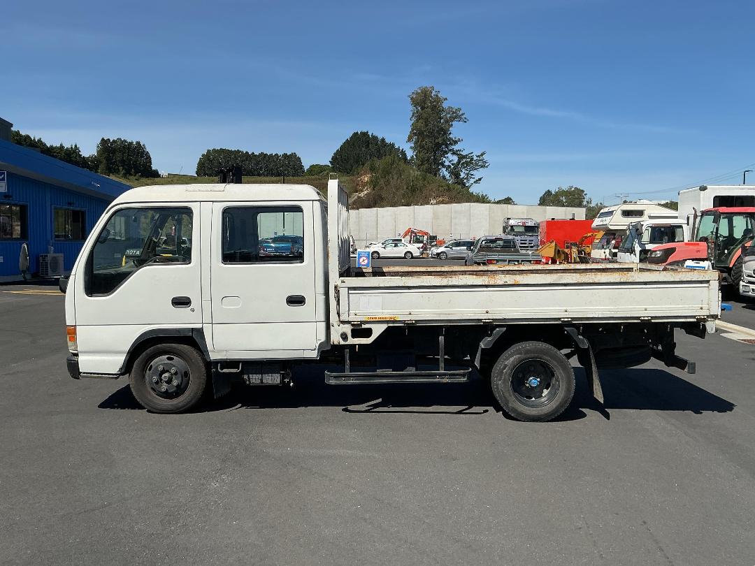 Photo '7' of Isuzu ELF NKR66 Double Cab - Flat Deck Photo '7' of Isuzu ELF NKR66 Double Cab - Flat Deck