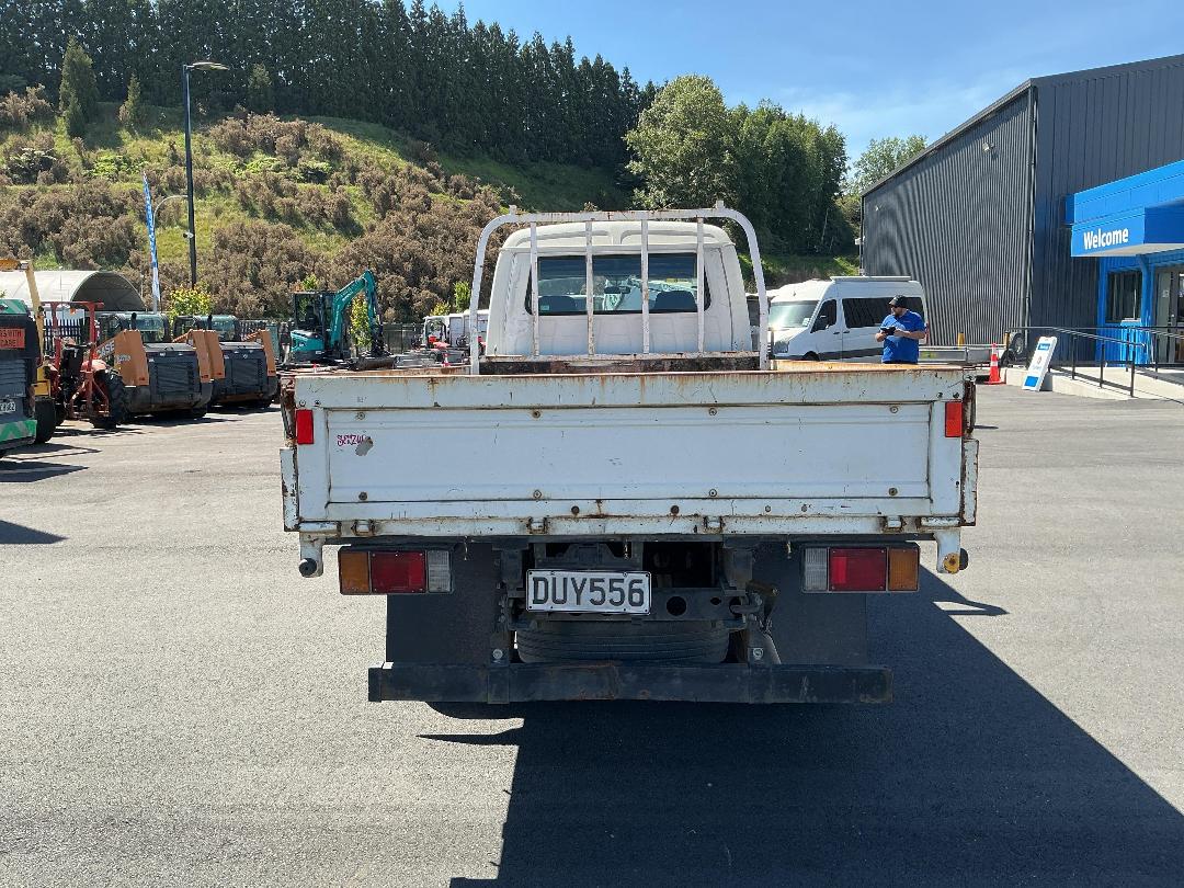 Photo '5' of Isuzu ELF NKR66 Double Cab - Flat Deck Photo '5' of Isuzu ELF NKR66 Double Cab - Flat Deck