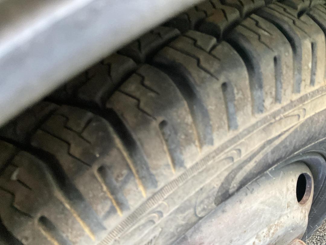 Photo '17' of Isuzu Elf NKS66G Double Cab