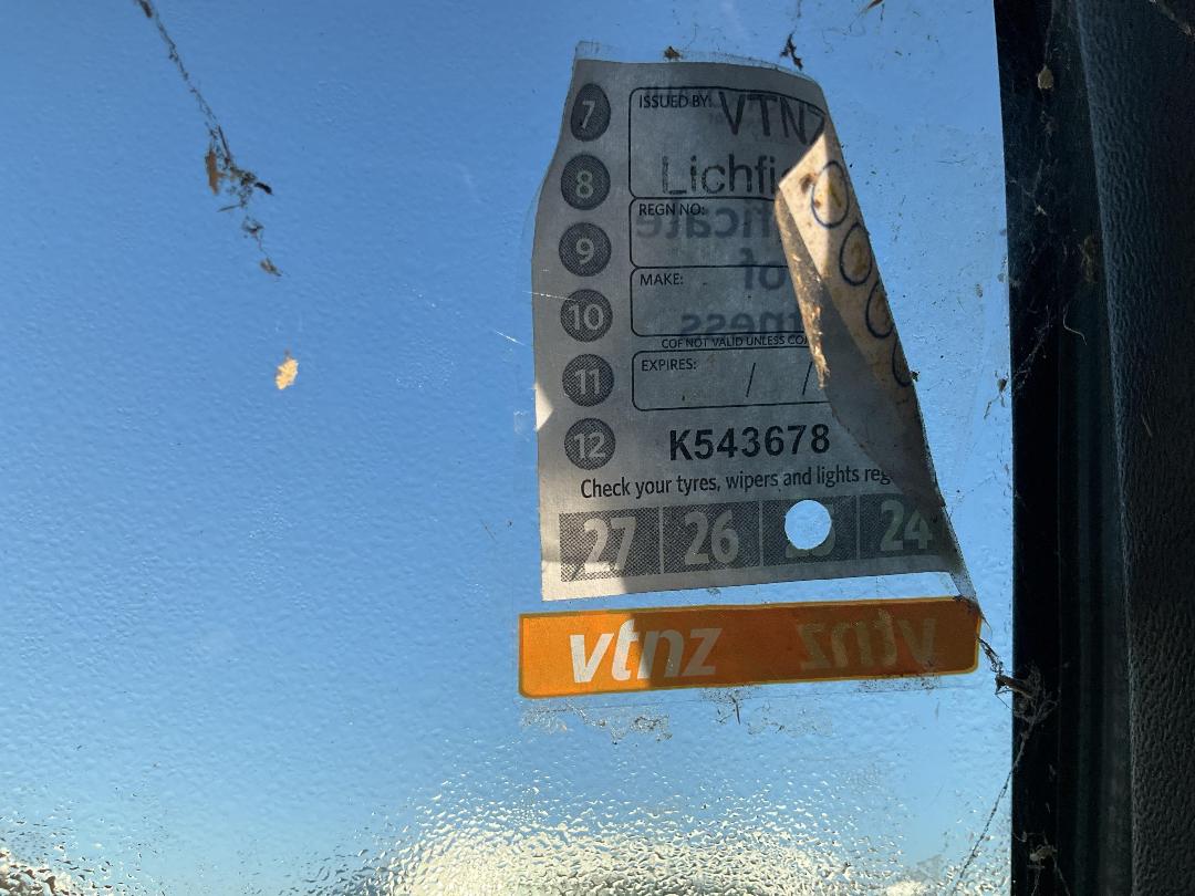 Photo '21' of Isuzu Elf NKS66G Double Cab