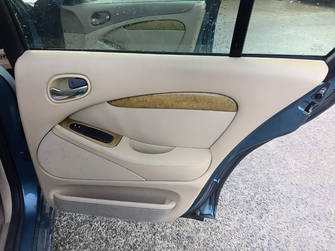 Photo '16' of Jaguar S-Type Photo '16' of Jaguar S-Type