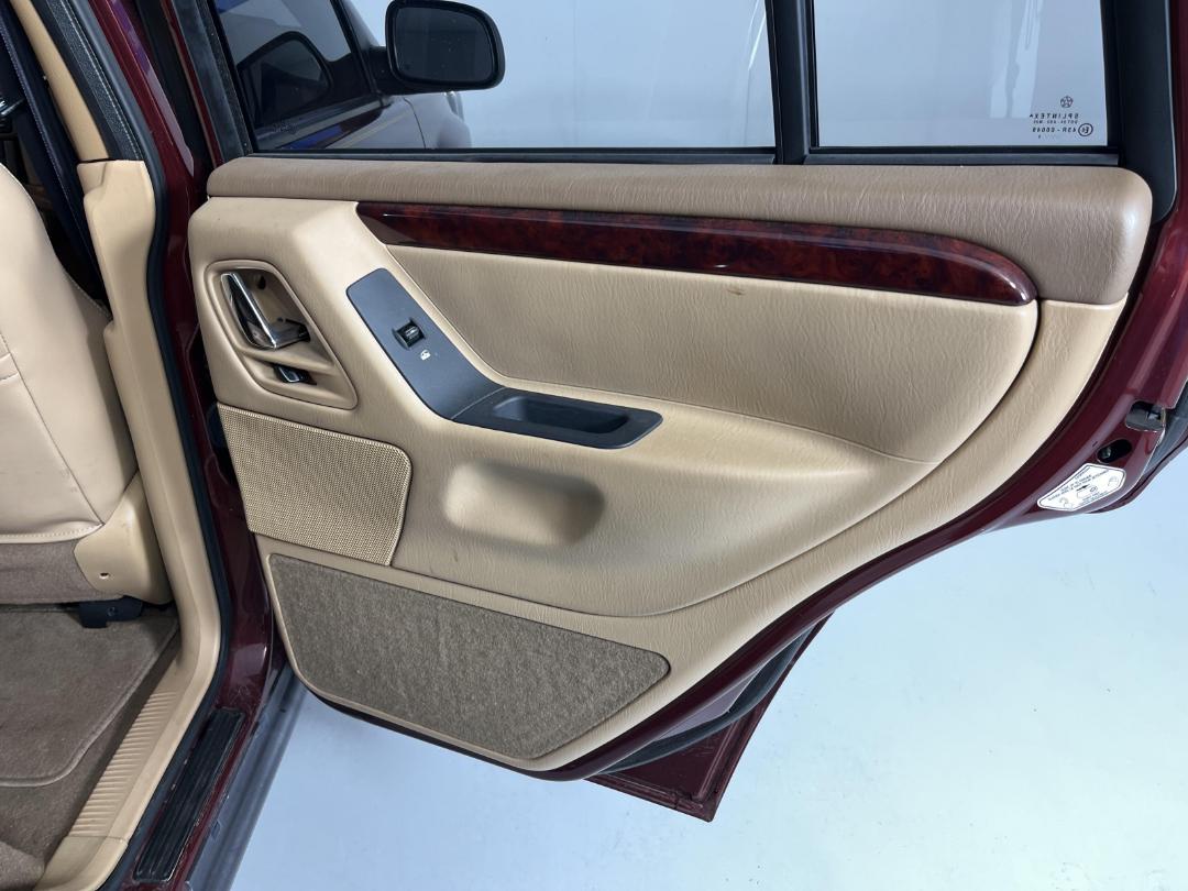 Photo '19' of Jeep Grand Cherokee