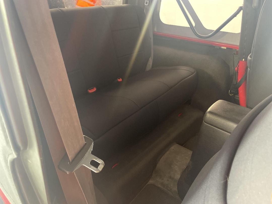 Photo '19' of Jeep Wrangler Photo '19' of Jeep Wrangler