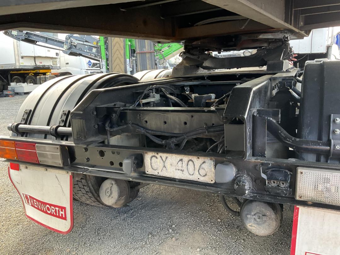 Photo '5' of Kenworth T401 Tractor Unit