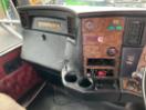 Thumbnail '15' of Kenworth T401 Tractor Unit