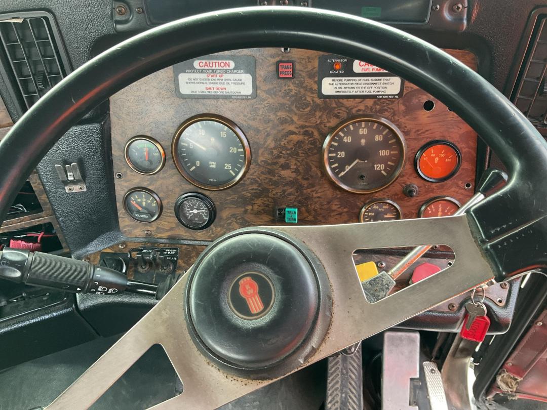 Photo '13' of Kenworth T401 Tractor Unit