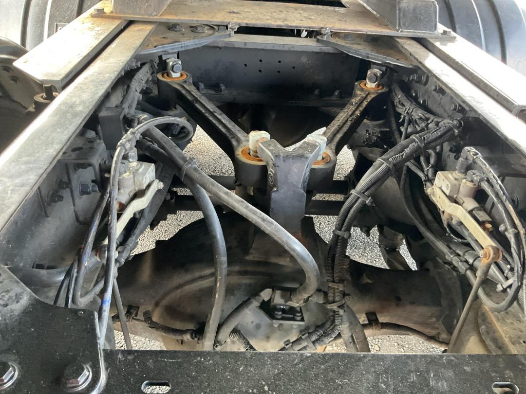 Photo '23' of Kenworth T401 Tractor Unit