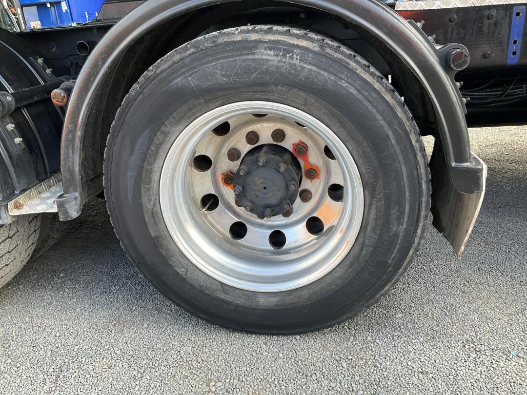 Photo '34' of Kenworth T401 Tractor Unit