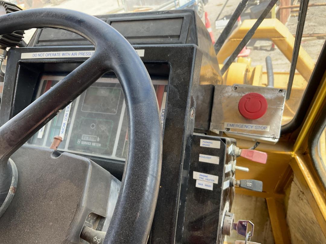 Photo '16' of Komatsu WF450 Roller Photo '16' of Komatsu WF450 Roller