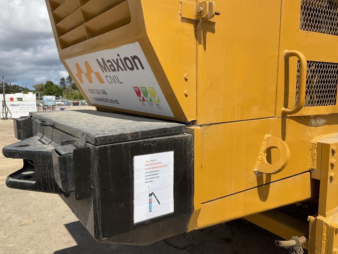 Photo '27' of Komatsu WF450 Roller Photo '27' of Komatsu WF450 Roller