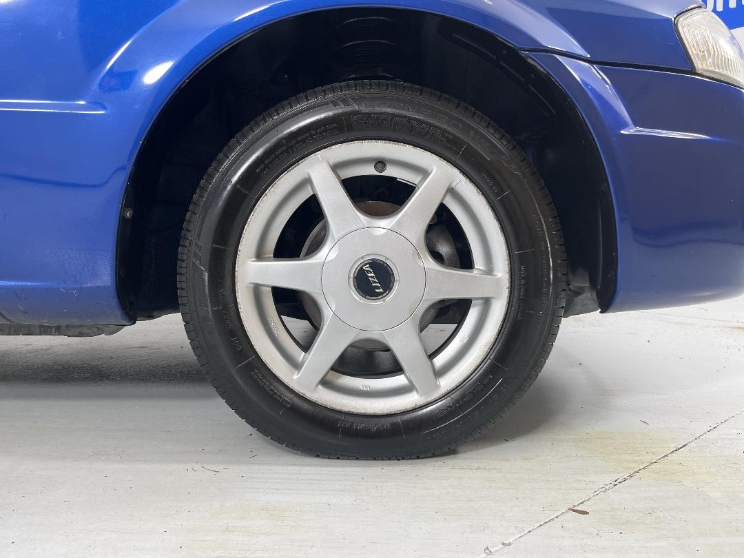 Photo '9' of Mazda Familia Photo '9' of Mazda Familia