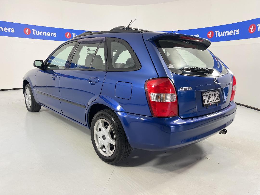 Photo '5' of Mazda Familia Photo '5' of Mazda Familia