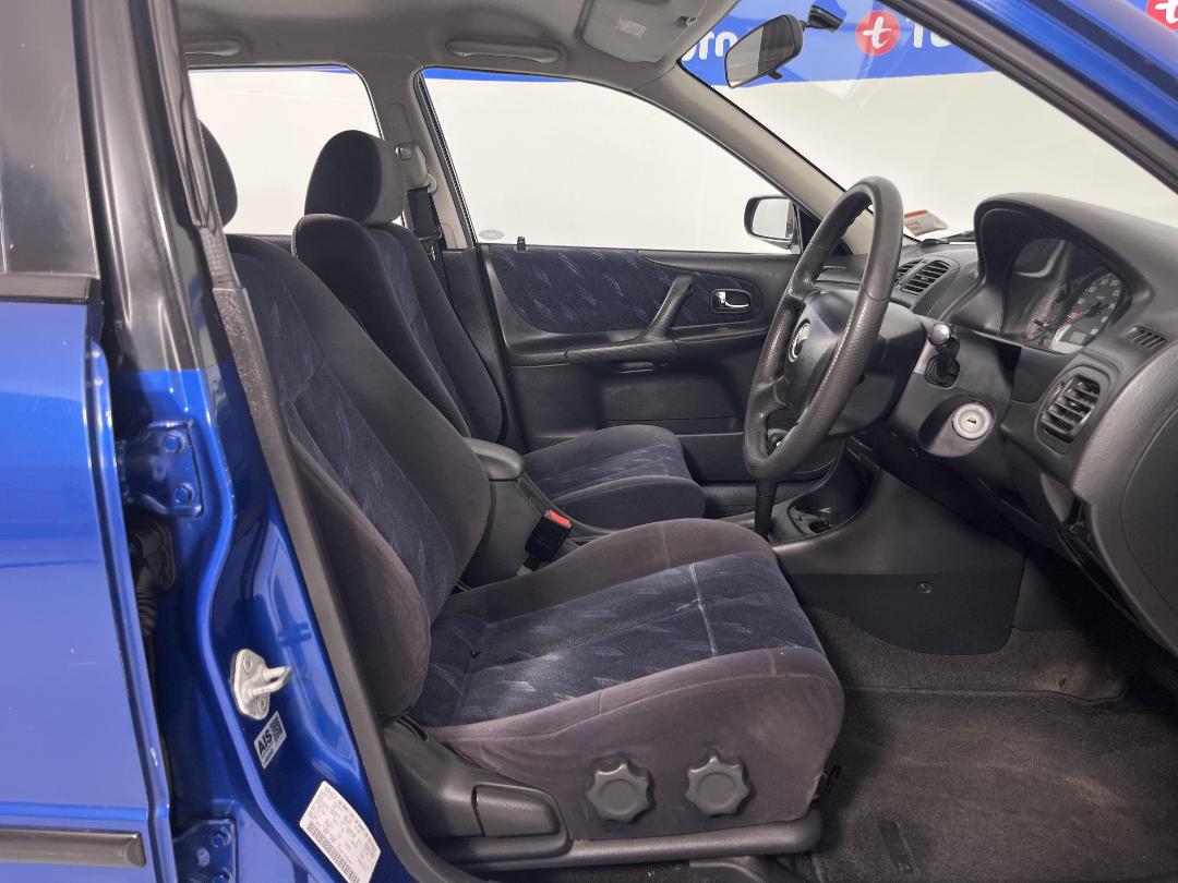 Photo '16' of Mazda Familia Photo '16' of Mazda Familia