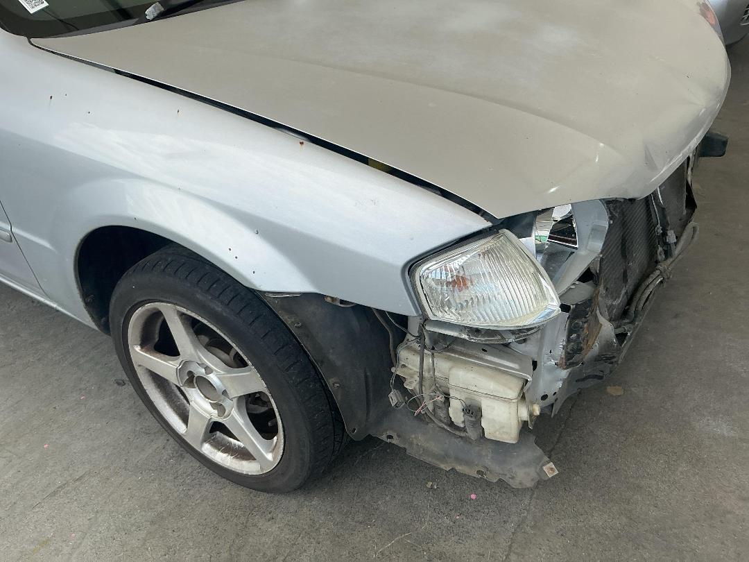 Photo '4' of Mazda Familia