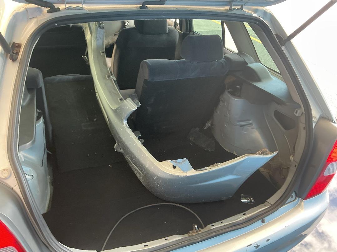 Photo '17' of Mazda Familia