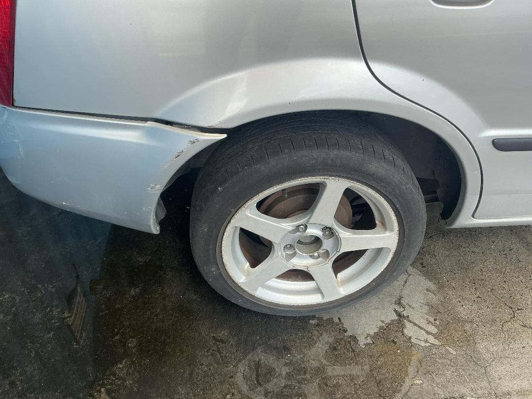 Photo '20' of Mazda Familia